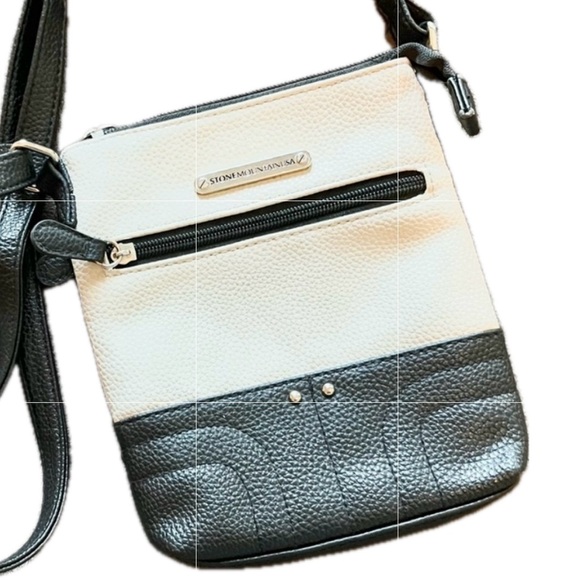 Stone Mountain Accessories Handbags - Small Crossbody bag | Adjustable Strap| Two Tone Black/Cream - Stone Mountain